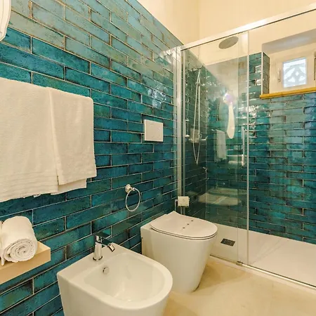 Relais Rizzi 5* 체치나